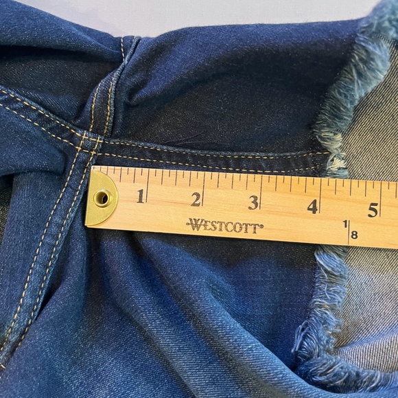 NWT Jen7 by 7 for All Mankind Raw Hem Mid Denim Shorts W/ Sculpting Panel - Picture 10 of 12